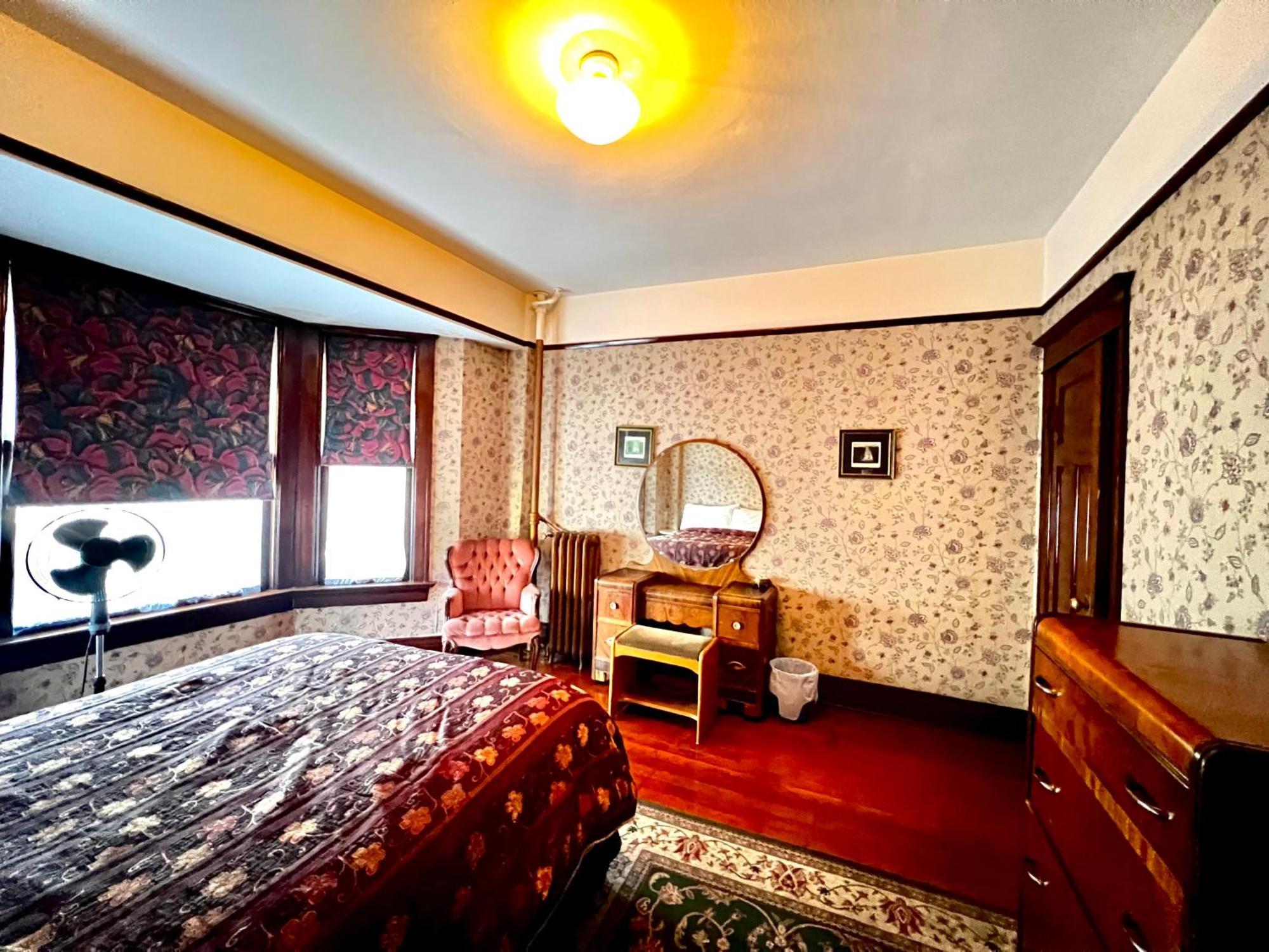 Arundel Mansions Hotel New Westminster Esterno foto