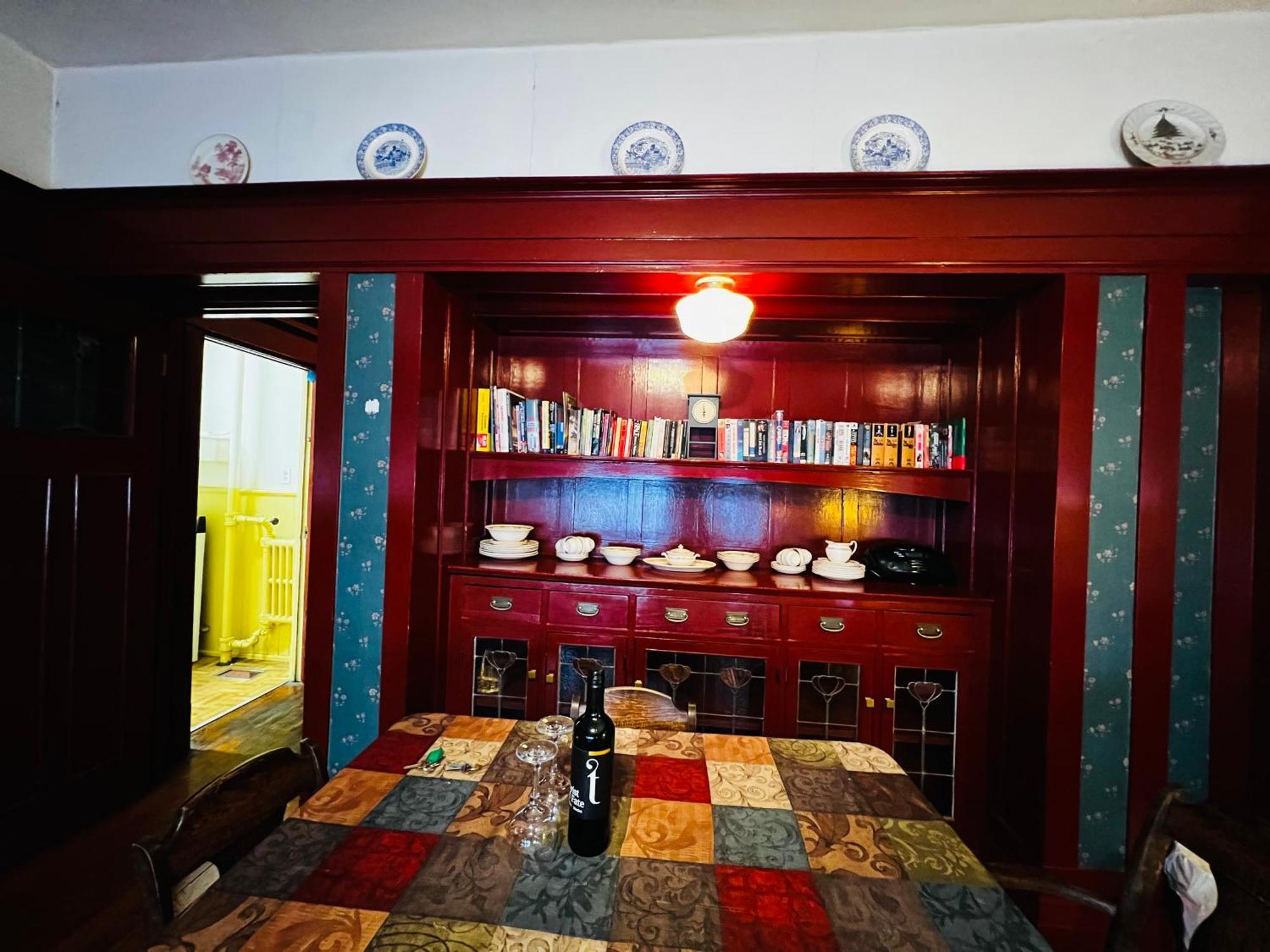 Arundel Mansions Hotel New Westminster Esterno foto