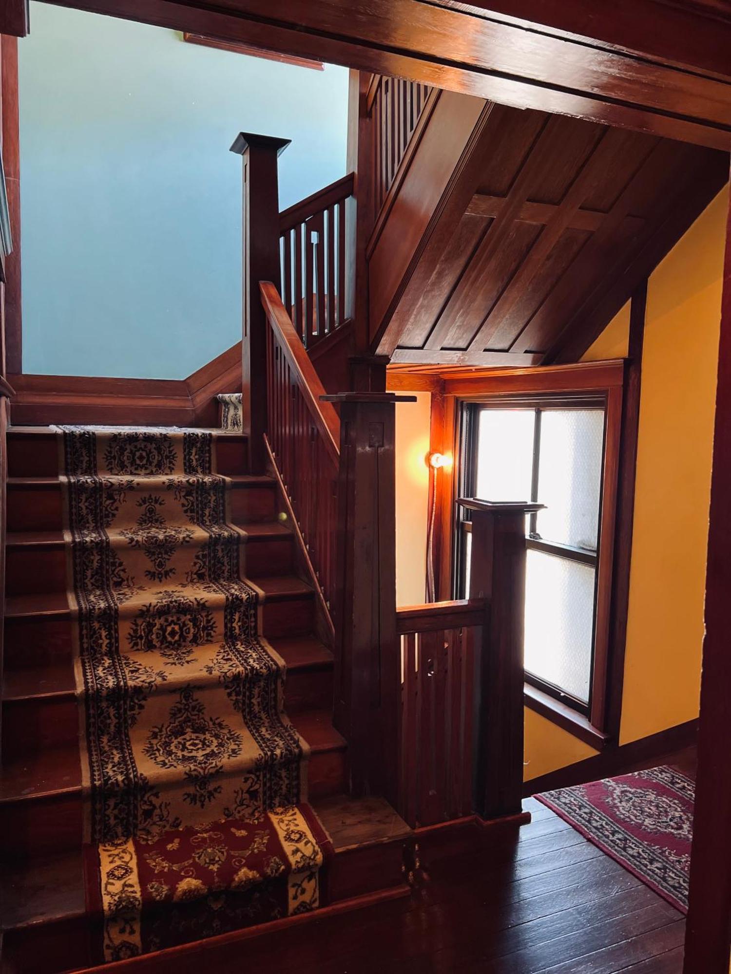 Arundel Mansions Hotel New Westminster Esterno foto